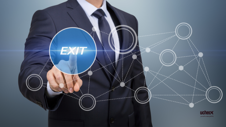 نظرسنجی خروج (Exit Interview Survey): چرا و چگونه از کارکنان جدا شده بازخورد بگیریم؟