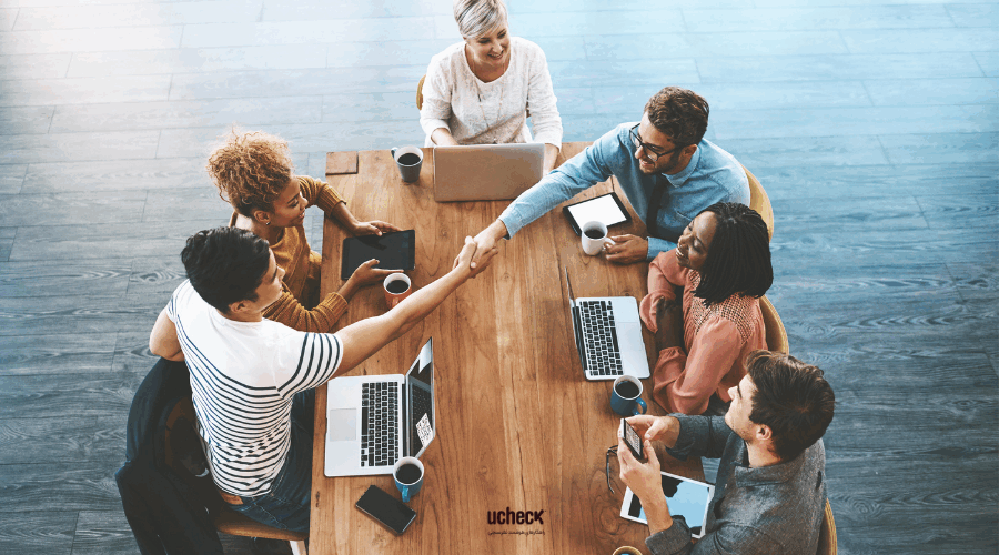 نظرسنجی‌های آنبوردینگ (Onboarding Surveys): کلید بهبود تجربه کارکنان جدید